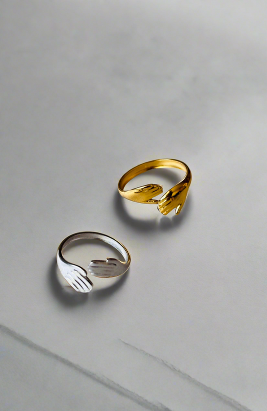 NOYA_ Anelli A forma d‘abbraccio