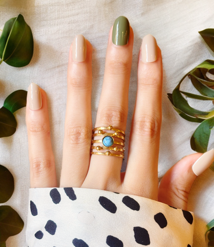 NOYA - Anello con pietra colorata