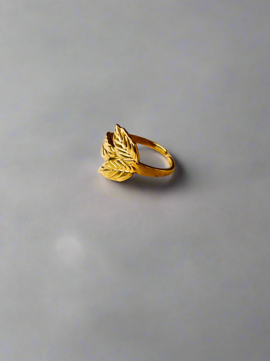 NOYA_ Anelli A forma di foglia d’albero