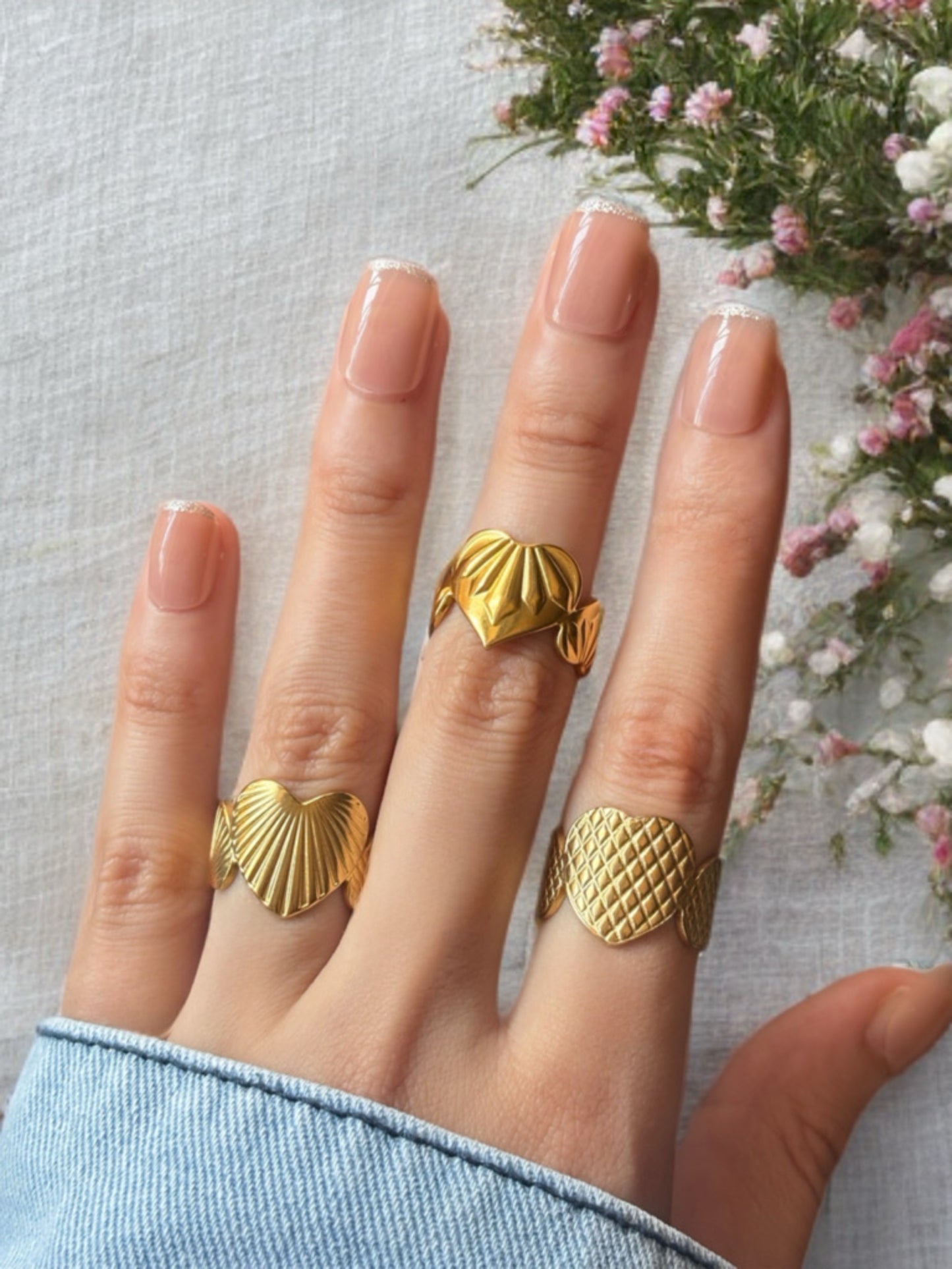 NOYA _ Collezione di anelli a forma di cuore